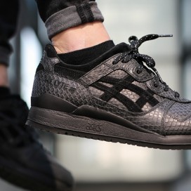 asics snake asics snake