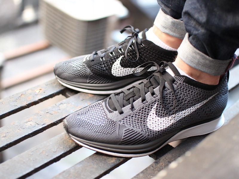 Nike flyknit racer black grey sale