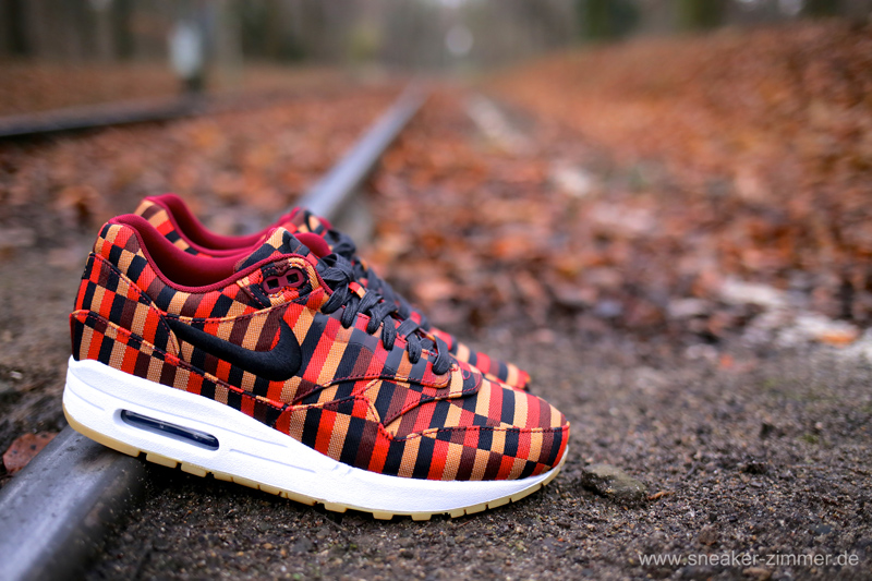 Nike x Roundel