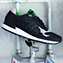 Solebox x Saucony Shadow 5000 „Green Lucanid