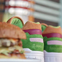Saucony x END Shadow 5000 "burger"
