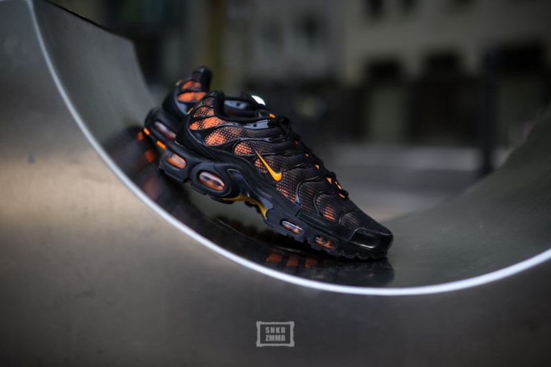 nike tn1 foot locker exclusive