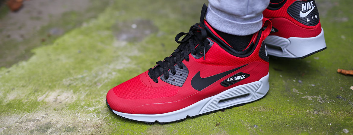 Nike_AM90utility_rot