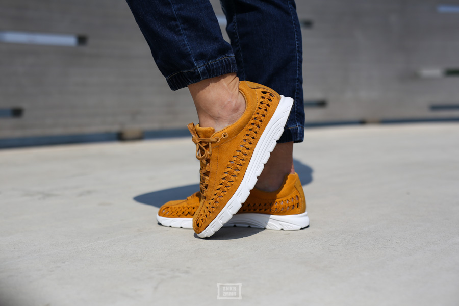 Nike Mayfly Woven