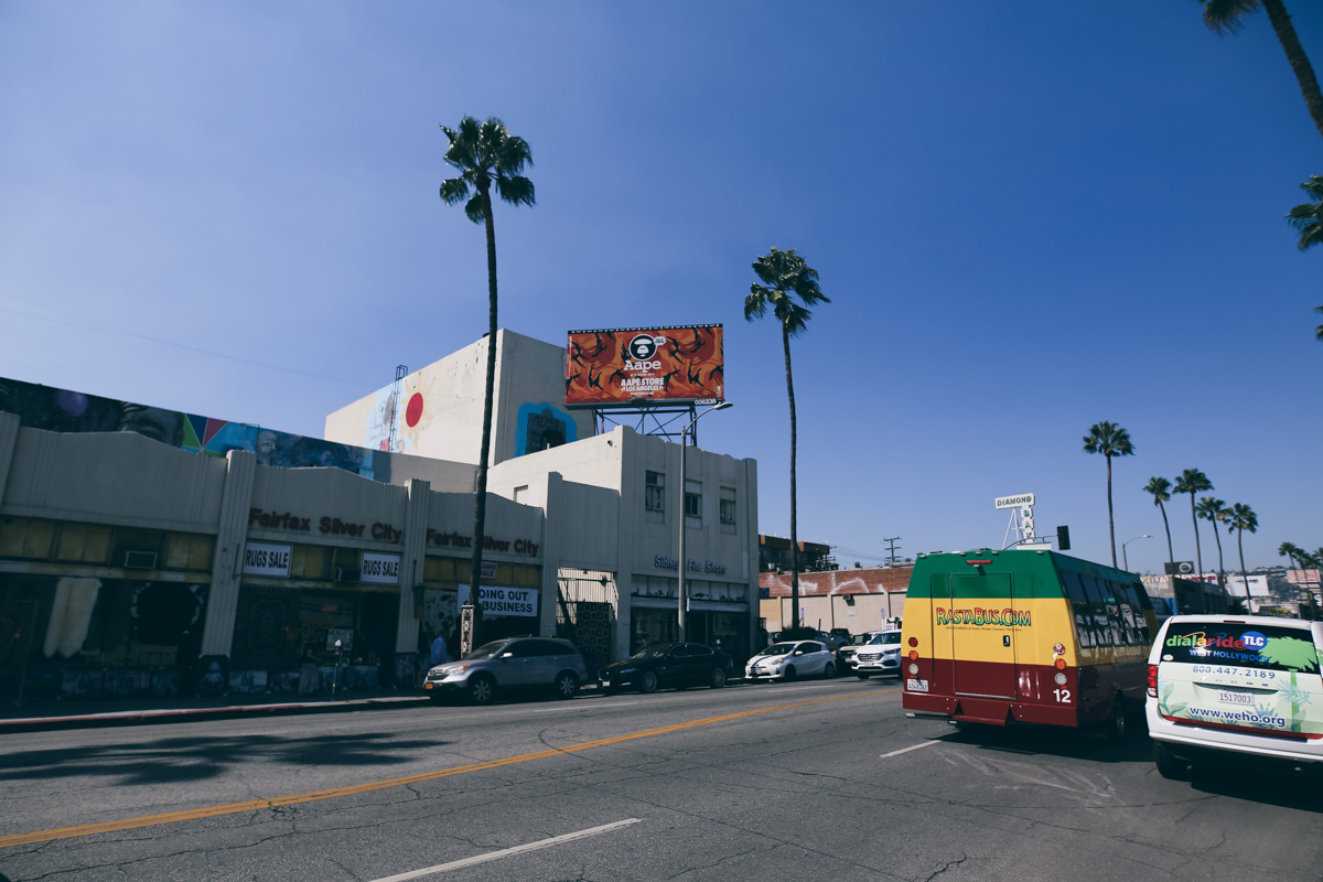 Los Angeles Store Guide-64