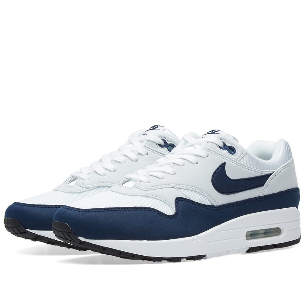 09-03-2018_nike_airmax1w_whiteobsidian_platinum_319986-104_mo_1