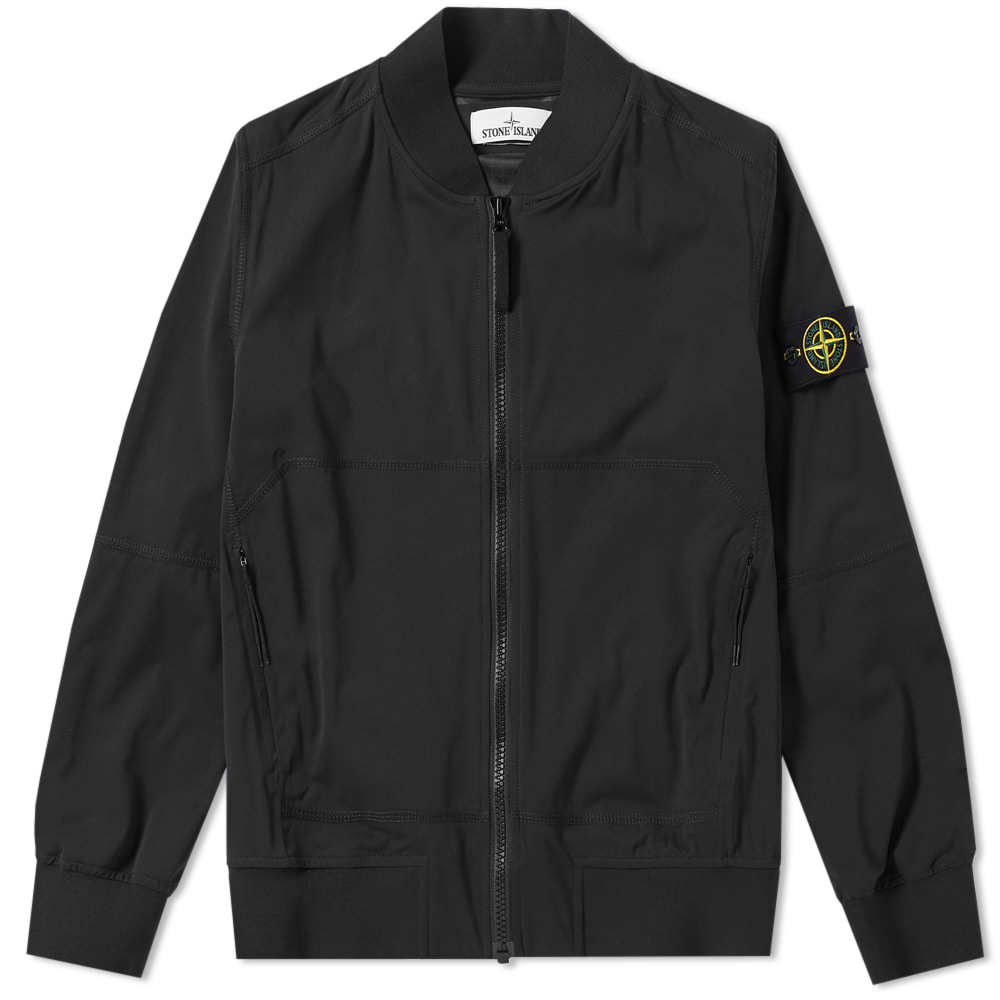 21-03-2018_stoneisland_lightsoftshellsicheckgridbomberjacket_black_6815-42526-v0029_mg_1