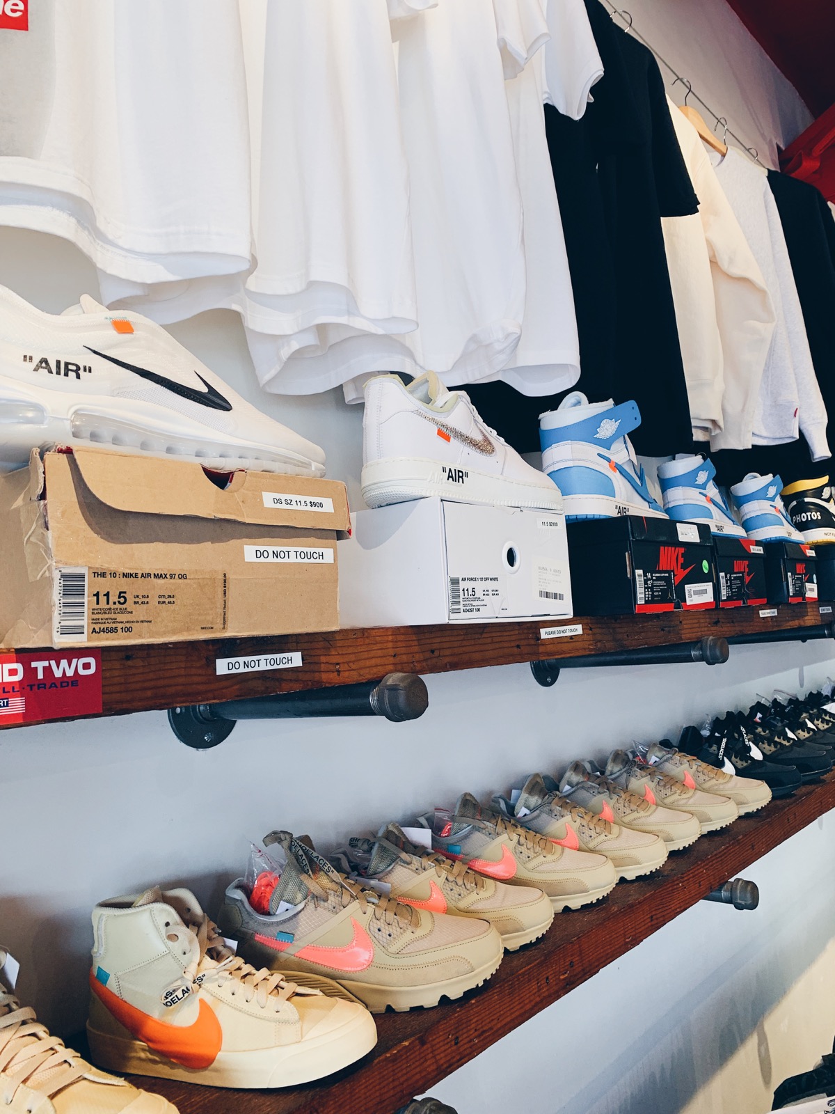 Los Angeles Store Guide